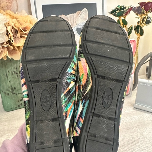 Anne Klein Sport Flats size 7 - Picture 6 of 7